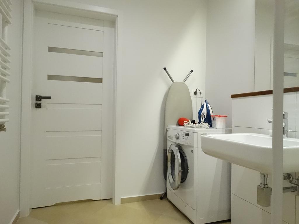 Apartment In The Heart Of Warszawa Exteriör bild